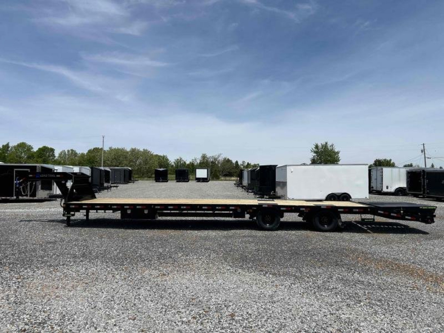 New 2024 Load Trail Gooseneck Flatbed Trailer | 102" x 40' 25.9k GVWR