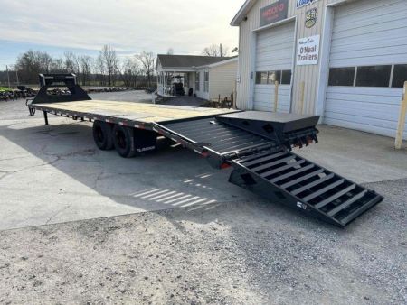New 2024 Lamar 102" x 32' 22k Gooseneck Trailer