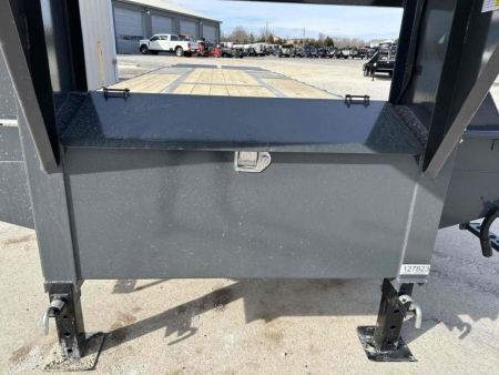 New 2024 Lamar 102" x 32' 22k Gooseneck Trailer