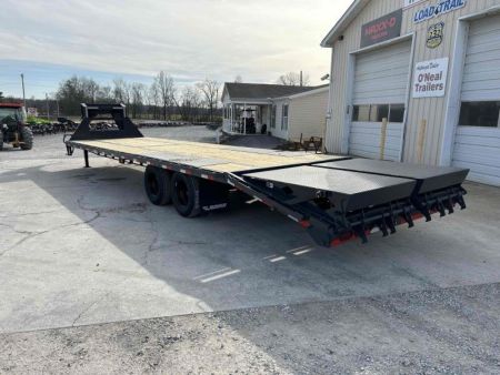 New 2024 Lamar 102" x 32' 22k Gooseneck Trailer