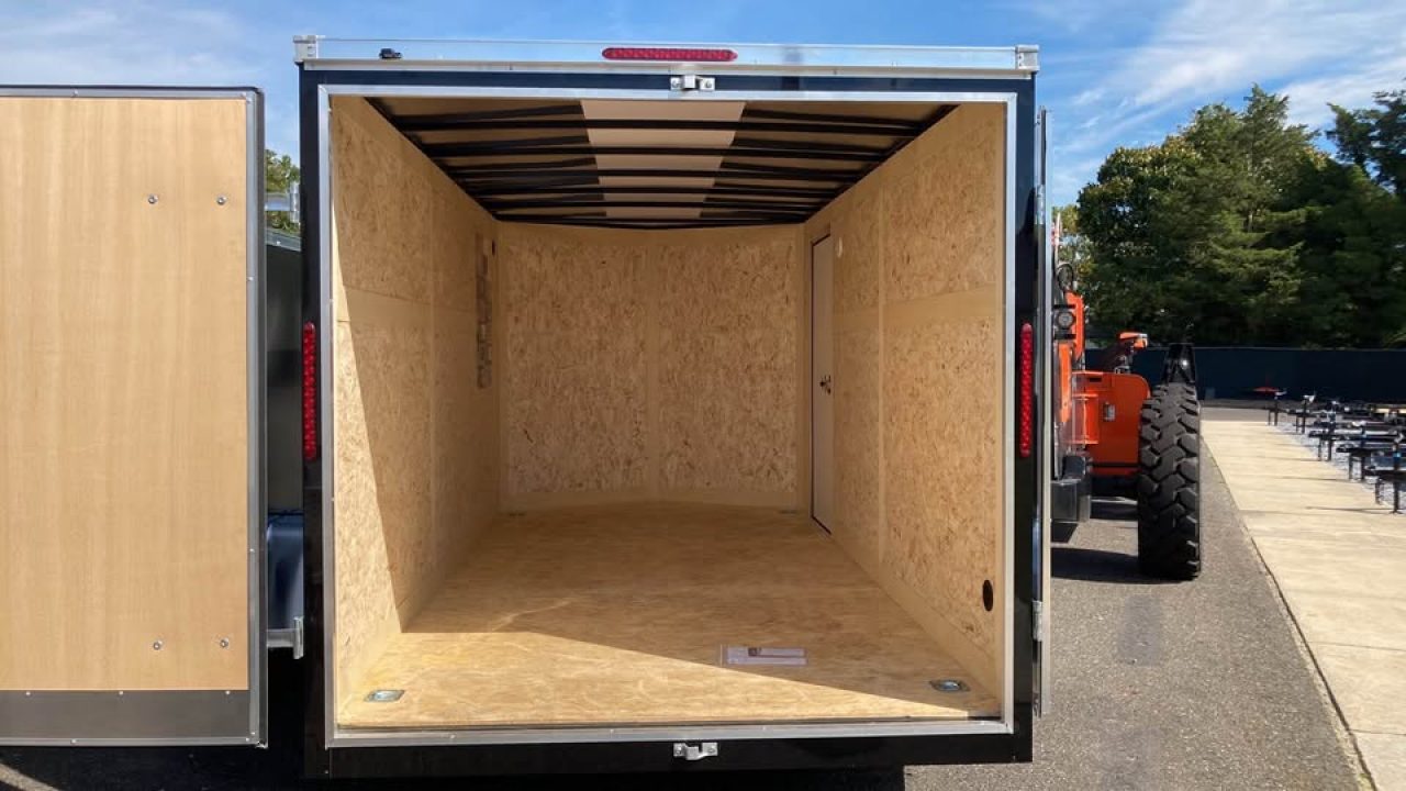 2027 Wells Cargo photo 4