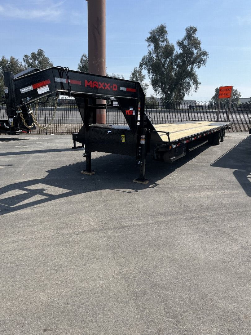 New 2025 MAXXD YDX10240 Flatbed Trailer