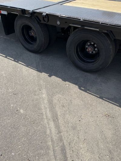 New 2025 MAXXD YDX10240 Flatbed Trailer