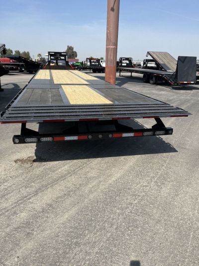New 2025 MAXXD YDX10240 Flatbed Trailer