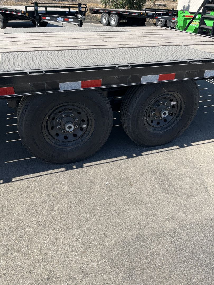 New 2022 Delco Trailers F822 Deckover Trailer