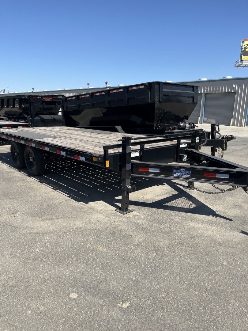 New 2022 Delco Trailers F818 Deckover Trailer
