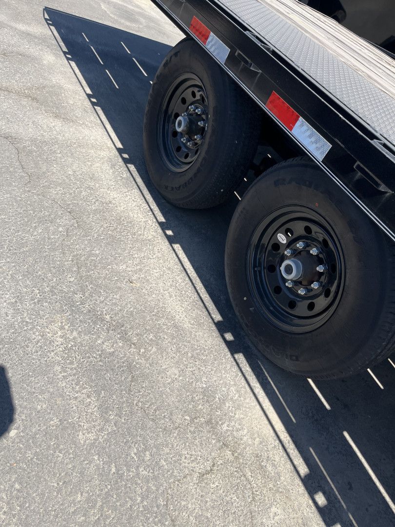 New 2022 Delco Trailers F818 Deckover Trailer