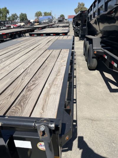 New 2022 Delco Trailers F818 Deckover Trailer