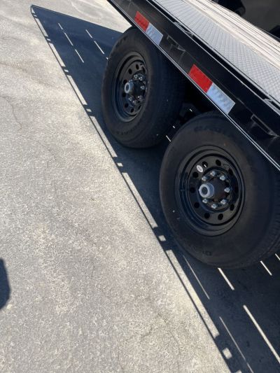 New 2022 Delco Trailers F818 Deckover Trailer