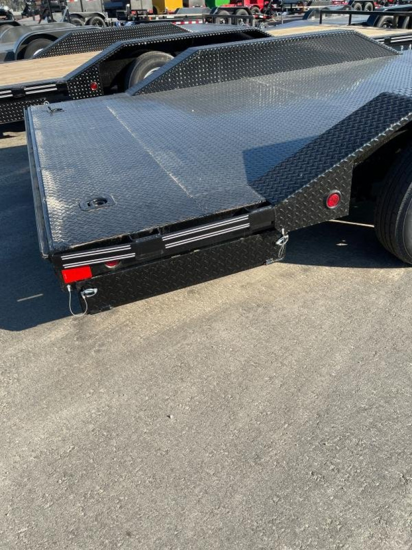New 2021 East Texas Trailers CH0218032 Car Hauler