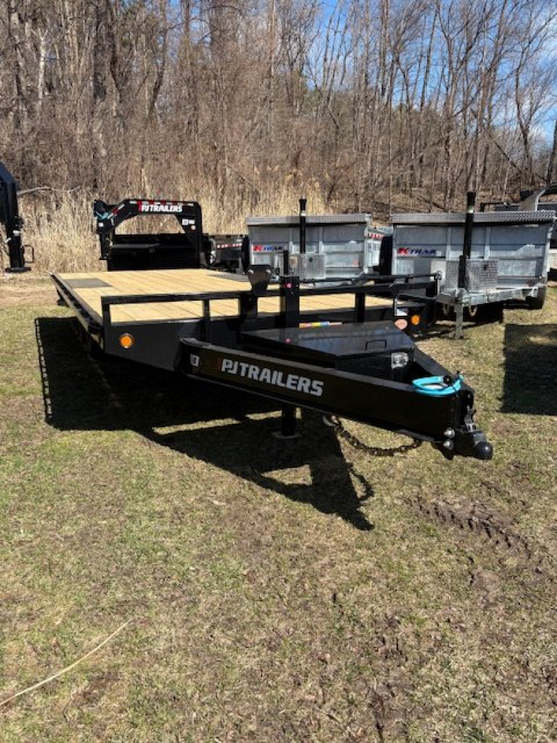 New PJ Trailers 102" x 20' F8 --14K GVW