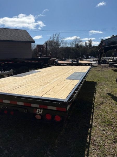 New PJ Trailers 102" x 20' F8 --14K GVW