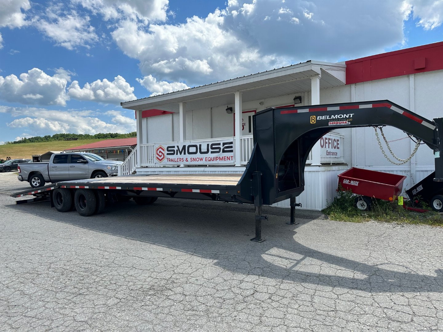 New 2025 Belmont 32' Gooseneck Deckover w/ 12' Hydraulic Dove Tail (PRICE DROP!!)