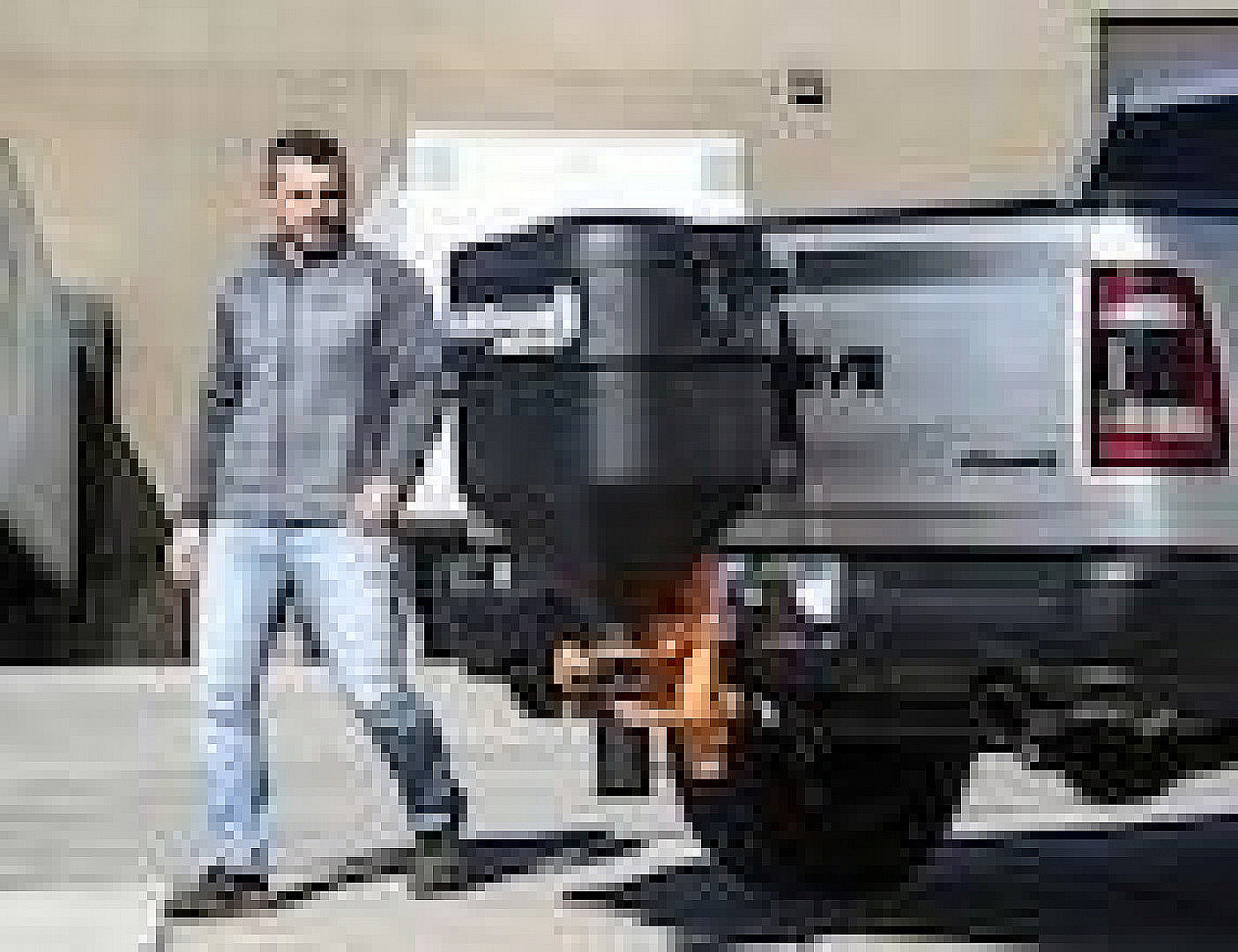New Saltdogg TGSUVPROA SUV Tailgate Salt Spreader