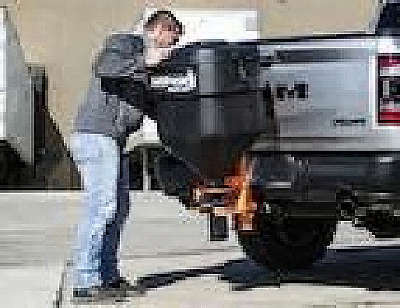 New Saltdogg TGSUVPROA SUV Tailgate Salt Spreader