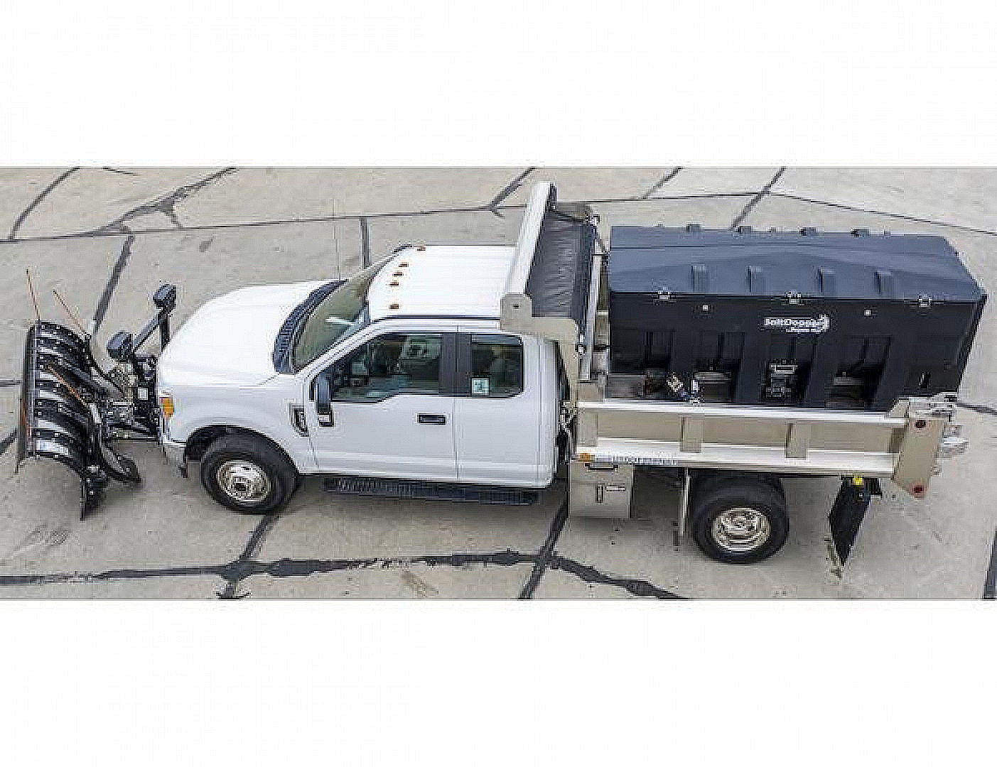 New 2026 SALTDOGG (PRO3000M) 3.0 CU YD PRO POLY HOPPER SPREADER - MULTIPLEX