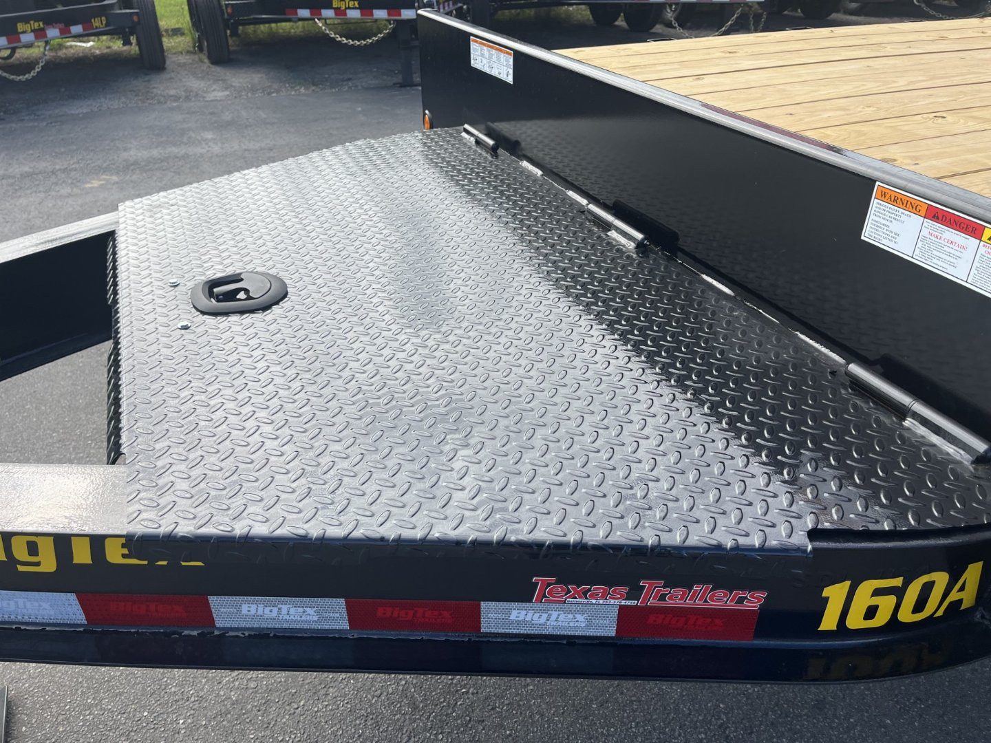 New 16OA-20STA-S8BK BIG TEX TRAILERS 8.5'X 20' DECKOVER TRAILER
