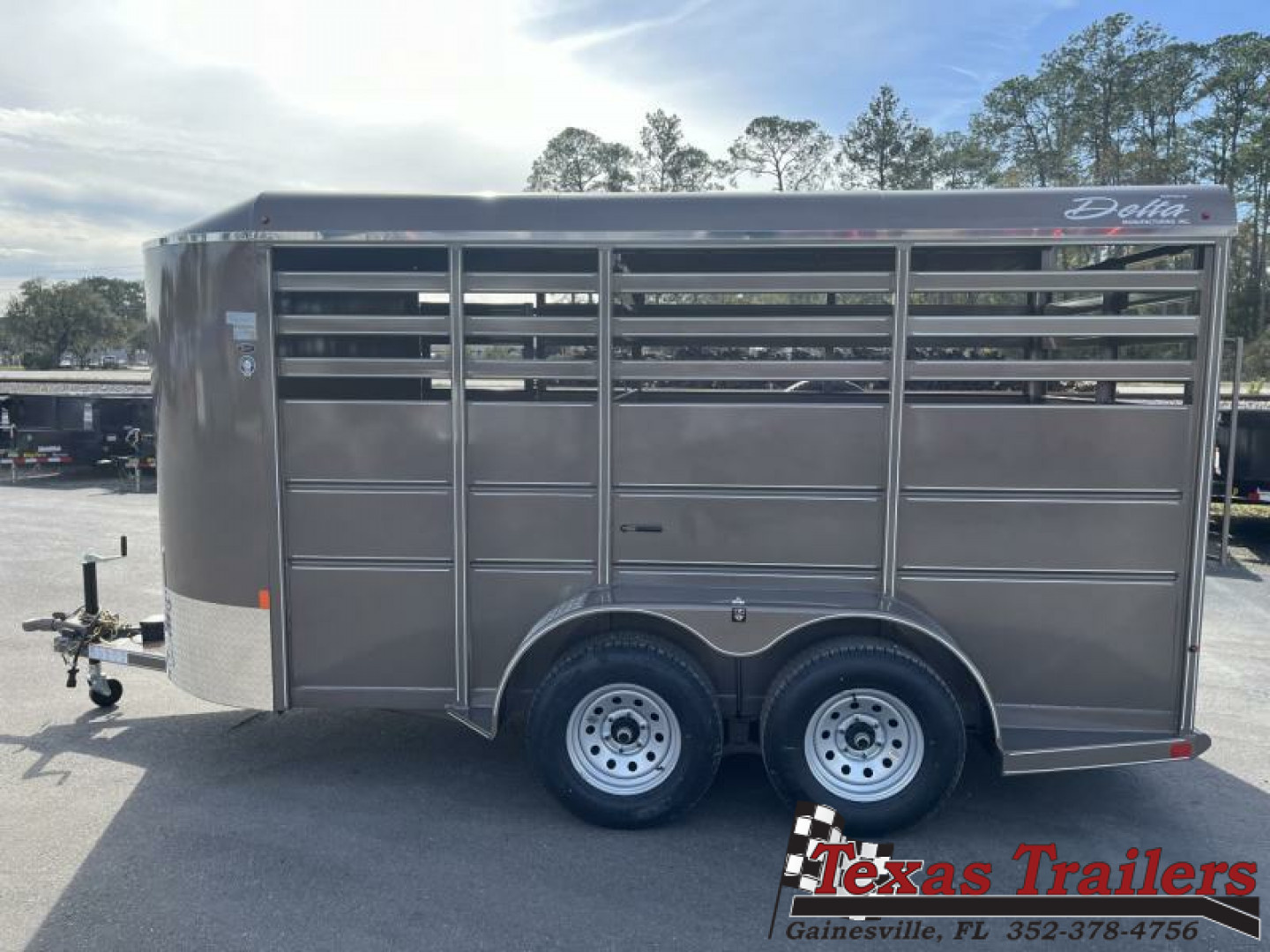 6×16 Horse Livestock Trailer photo 6