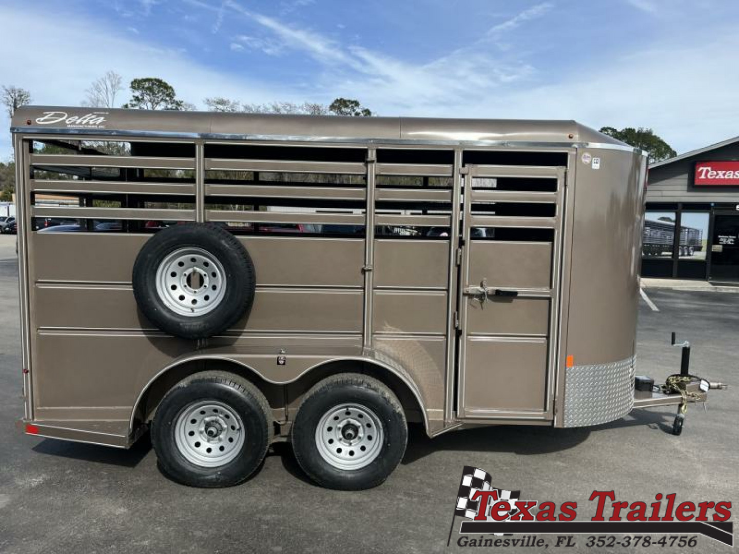 6×16 Horse Livestock Trailer photo 2