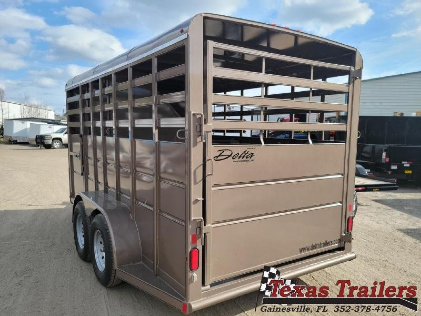 New 500-16COMBO DELTA 6'8" X 16' X 7' TALL 3 HORSE COMBO / LIVESTOCK TRAILER