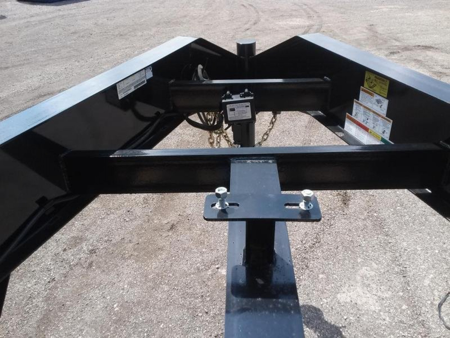 New 16GN-40D5A-MRBK BIG TEX 8.5' X 40' GOOSENECK FLAT BED W/ MEGA RAMPS & FREE SPARE TIRE *NON-CDL*