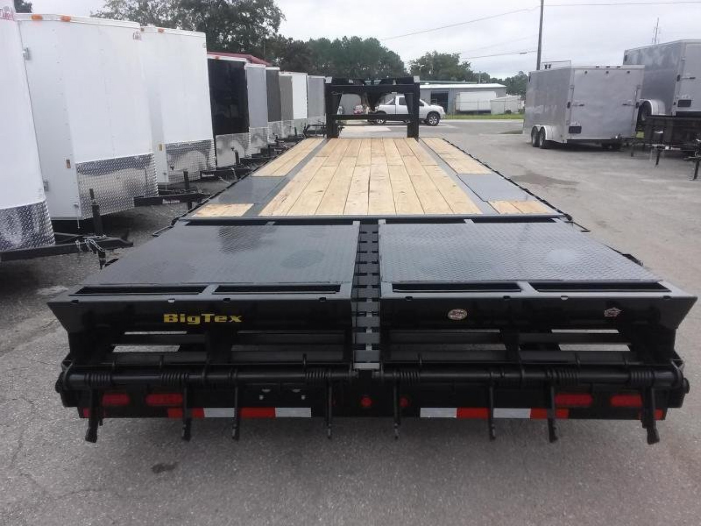 New 16GN-40D5A-MRBK BIG TEX 8.5' X 40' GOOSENECK FLAT BED W/ MEGA RAMPS & FREE SPARE TIRE *NON-CDL*