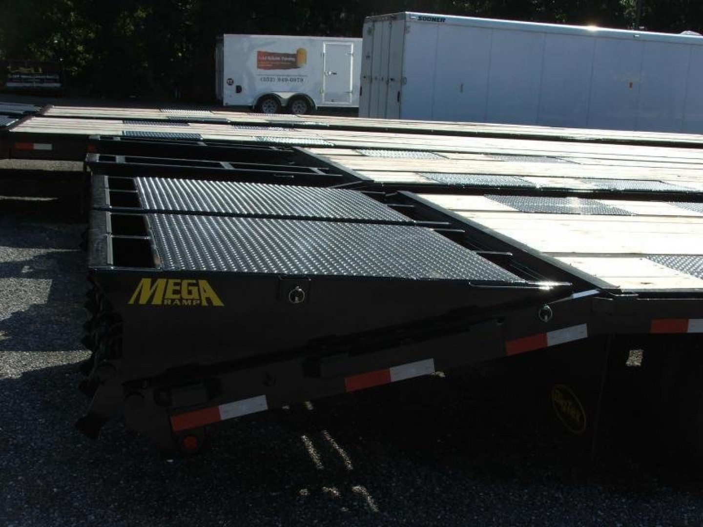 New 16GN-40D5A-MRBK BIG TEX 8.5' X 40' GOOSENECK FLAT BED W/ MEGA RAMPS & FREE SPARE TIRE *NON-CDL*