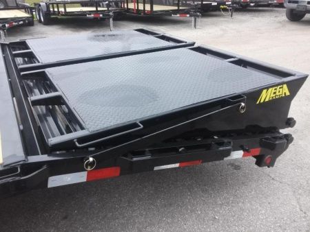 New 16GN-40D5A-MRBK BIG TEX 8.5' X 40' GOOSENECK FLAT BED W/ MEGA RAMPS & FREE SPARE TIRE *NON-CDL*