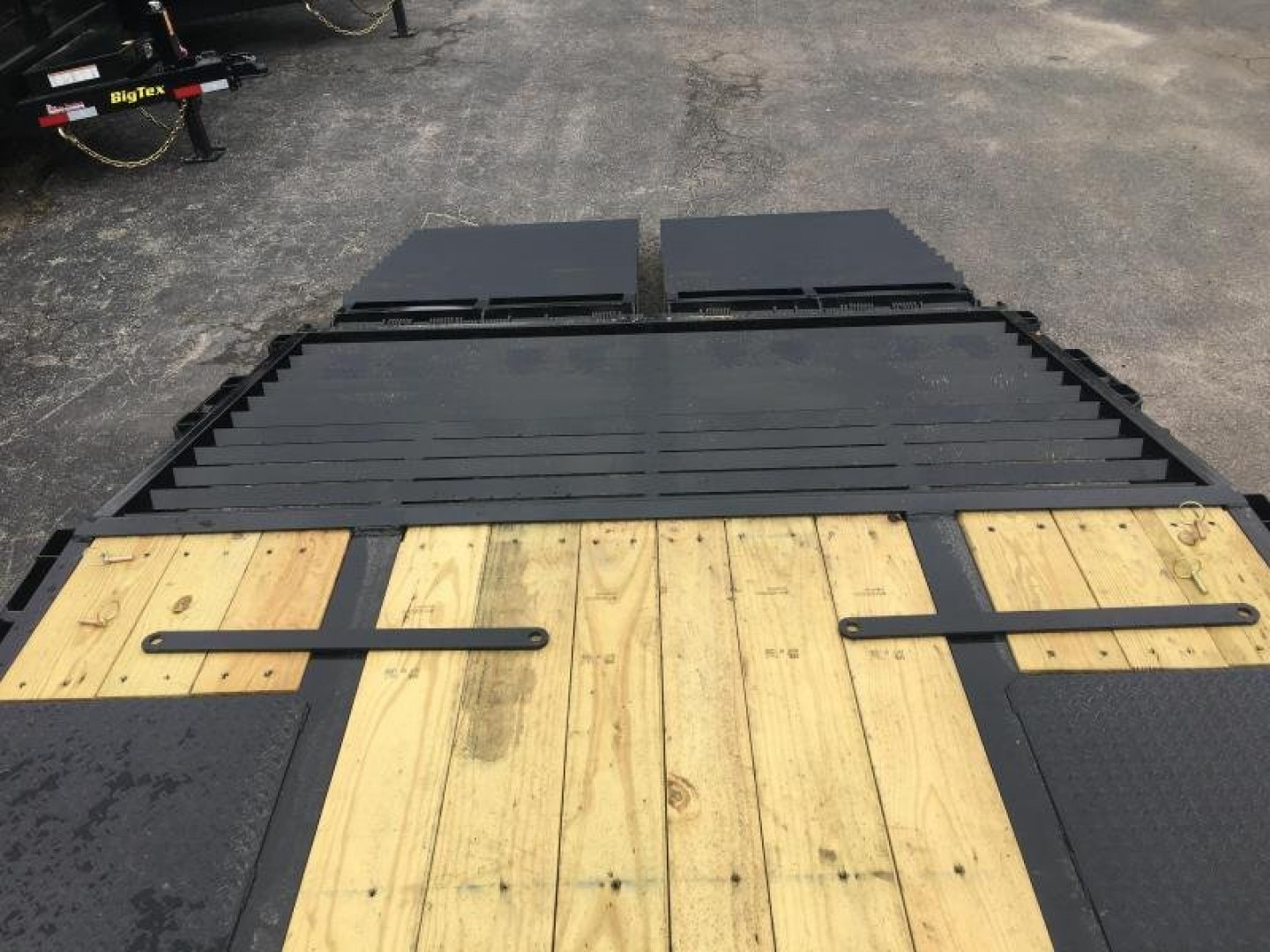 New 22PH-20BK+5MR Big Tex Trailers Flatbed Trailer