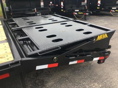 New 22PH-20BK+5MR Big Tex Trailers Flatbed Trailer
