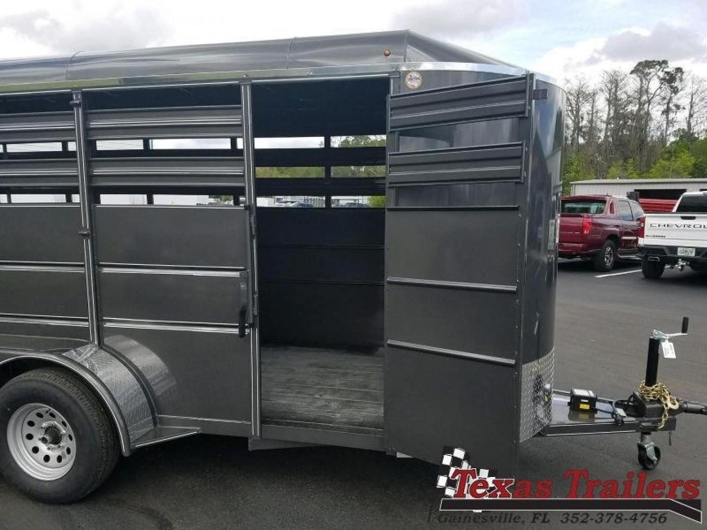 6×16 Horse Livestock Trailer photo 8
