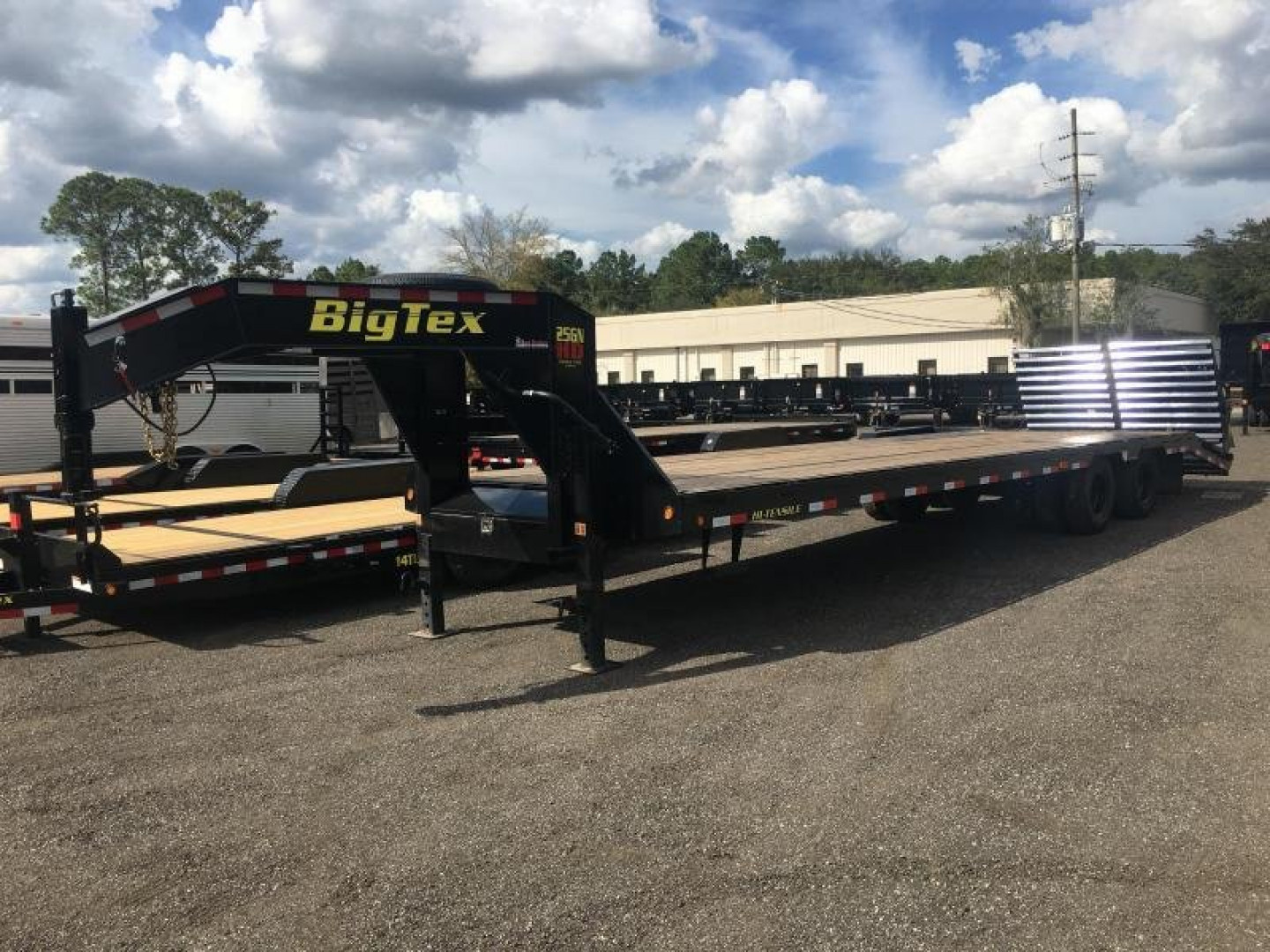 New 25GN-35D5A-MRBK BIG TEX 8.5' X 35' FLATBED TRAILER W/ UPGRADED TIRES