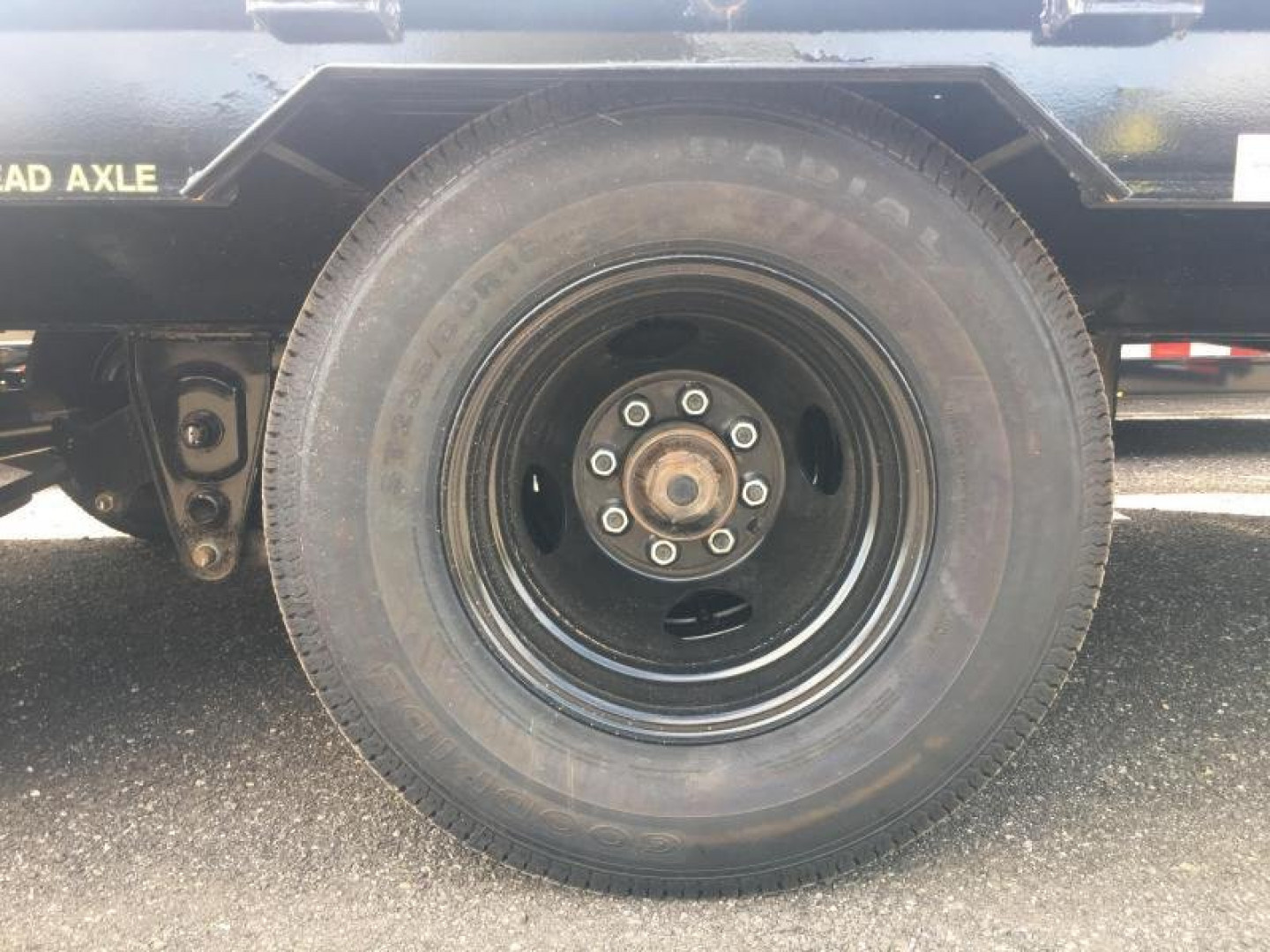 New 25GN-35D5A-MRBK BIG TEX 8.5' X 35' FLATBED TRAILER W/ UPGRADED TIRES