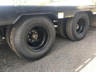 New 25GN-35D5A-MRBK BIG TEX 8.5' X 35' FLATBED TRAILER W/ UPGRADED TIRES