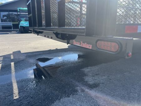 New LM61810 TEXAS TRAILERS 6'10" X 18' LAWN MAINTENANCE TRAILER