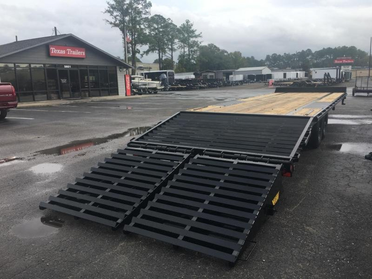 New 14PH-25BK+5MR BIG TEX 8.5' X 30' FLATBED TRAILER W/ MEGA RAMPS