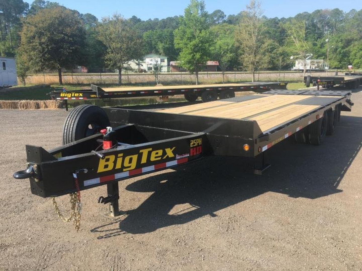 New 25PH-20BK+5MR BIG TEX 8.5' X 25' FLATBED TRAILER W/ MEGA RAMPS & UPGRADED TIRES