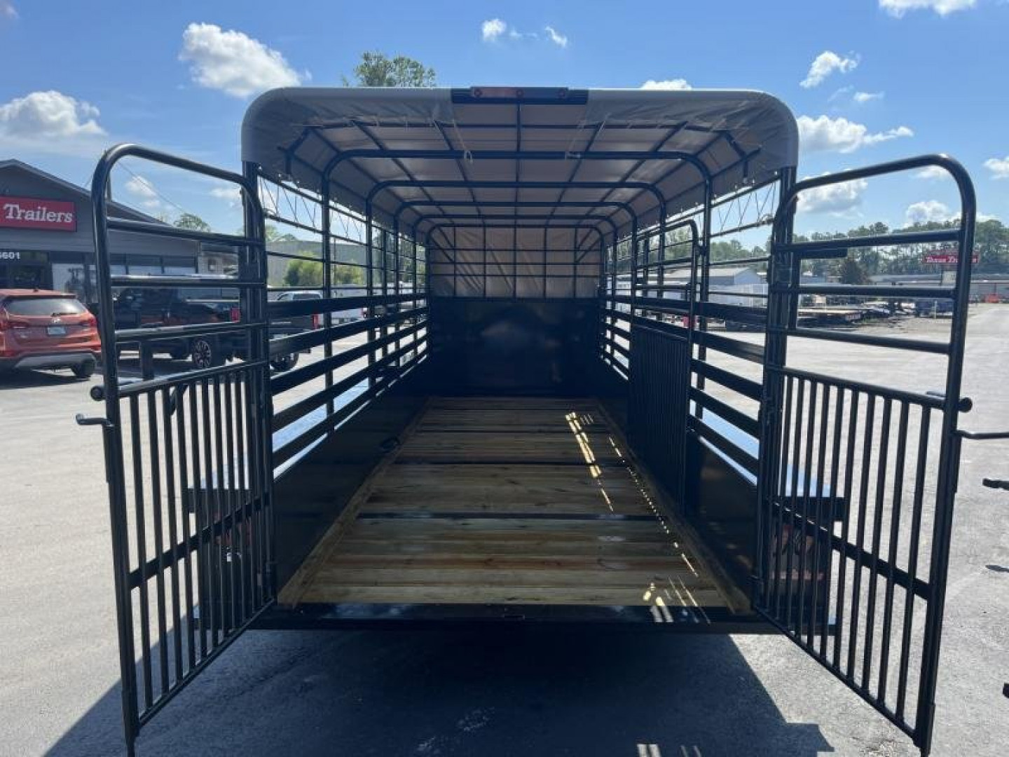 New ST2012G TEXAS TRAILERS 20' GOOSENECK STOCK TRAILER