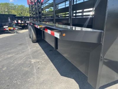 New ST2012G TEXAS TRAILERS 20' GOOSENECK STOCK TRAILER