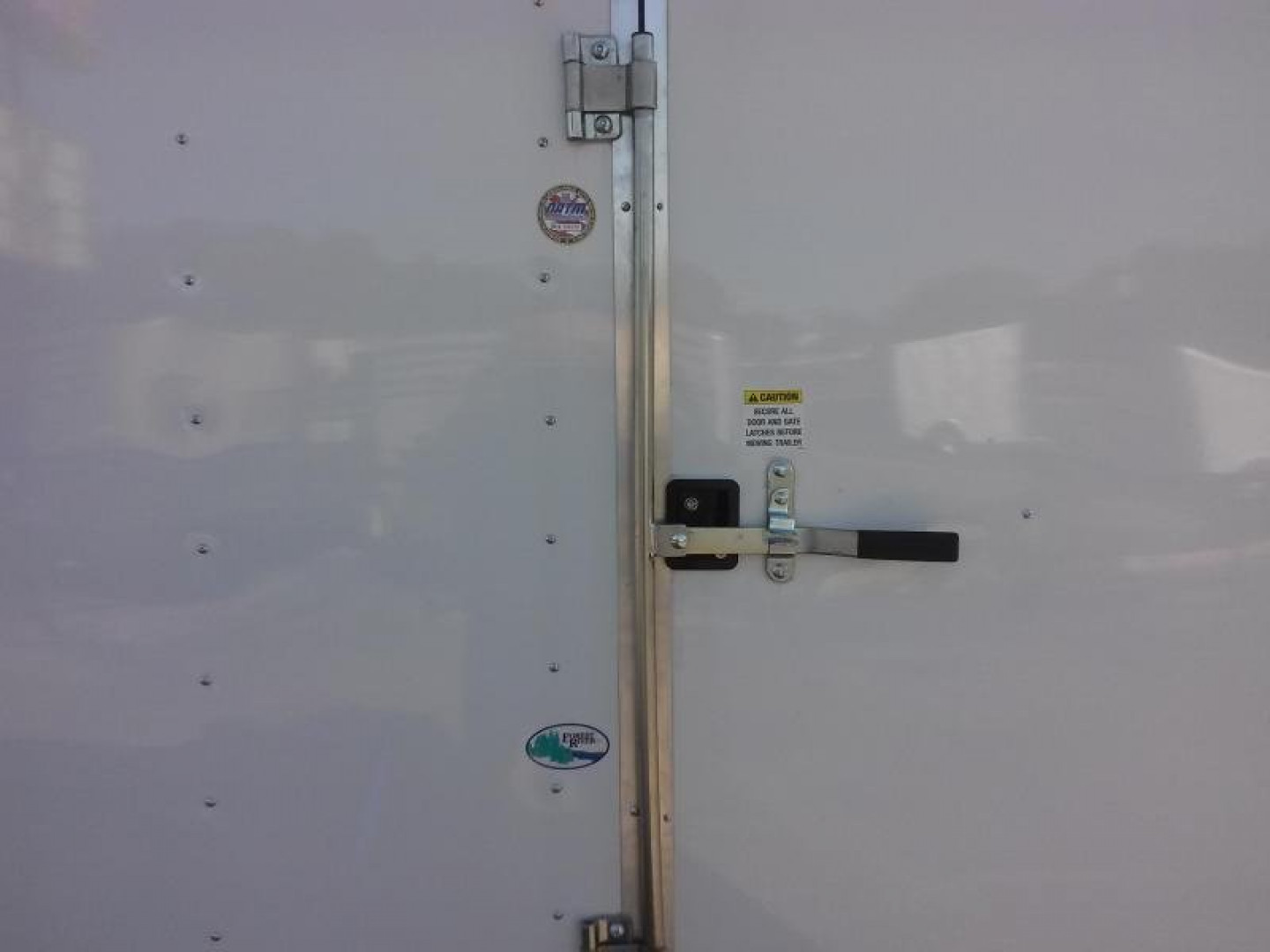 New GANS8520TA3 CARGO MATE 8.5' X 20' ENCLOSED CARGO TRAILER W/ REAR RAMP DOOR & SIDE DOOR