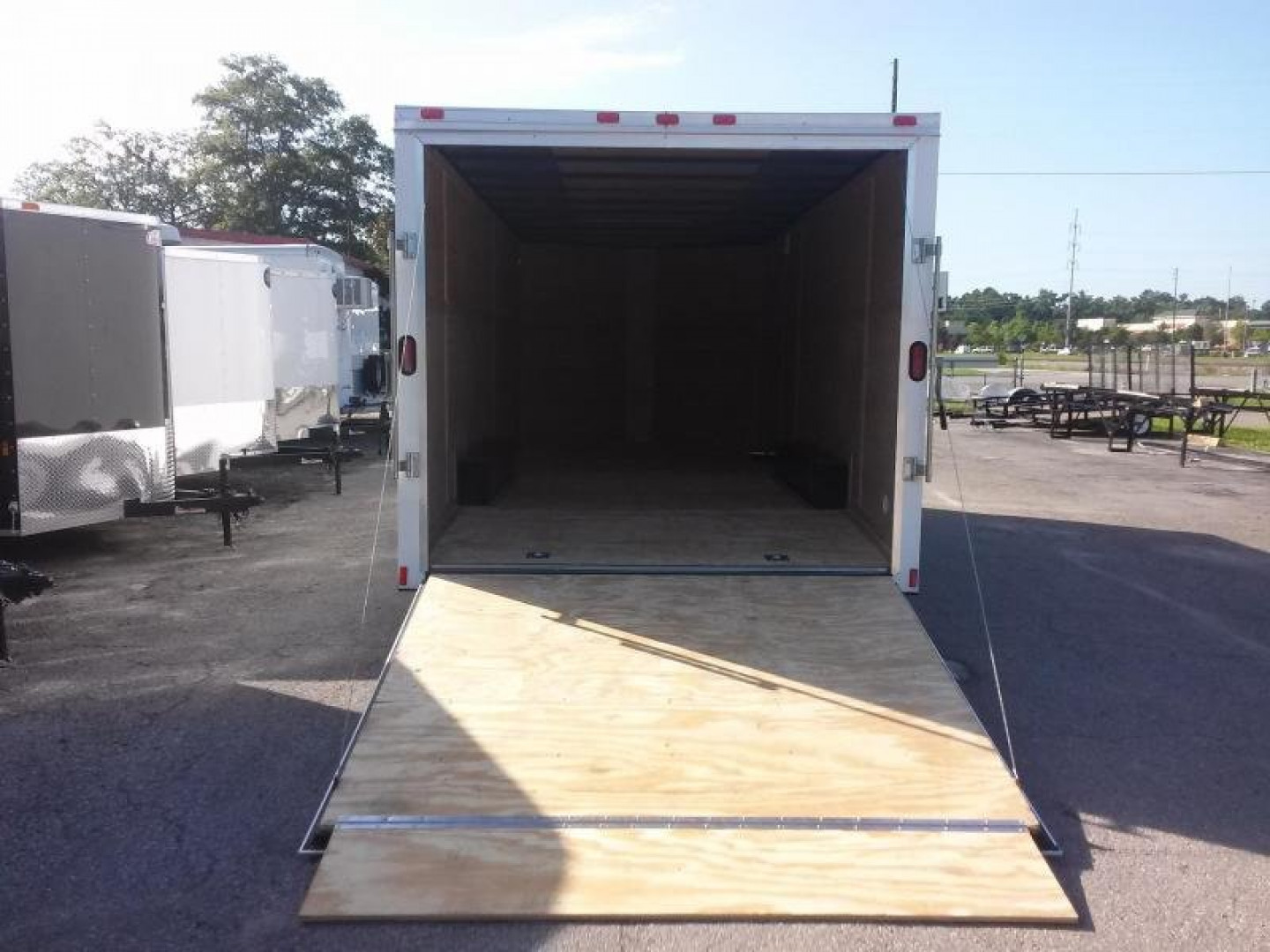 New GANS8520TA3 CARGO MATE 8.5' X 20' ENCLOSED CARGO TRAILER W/ REAR RAMP DOOR & SIDE DOOR