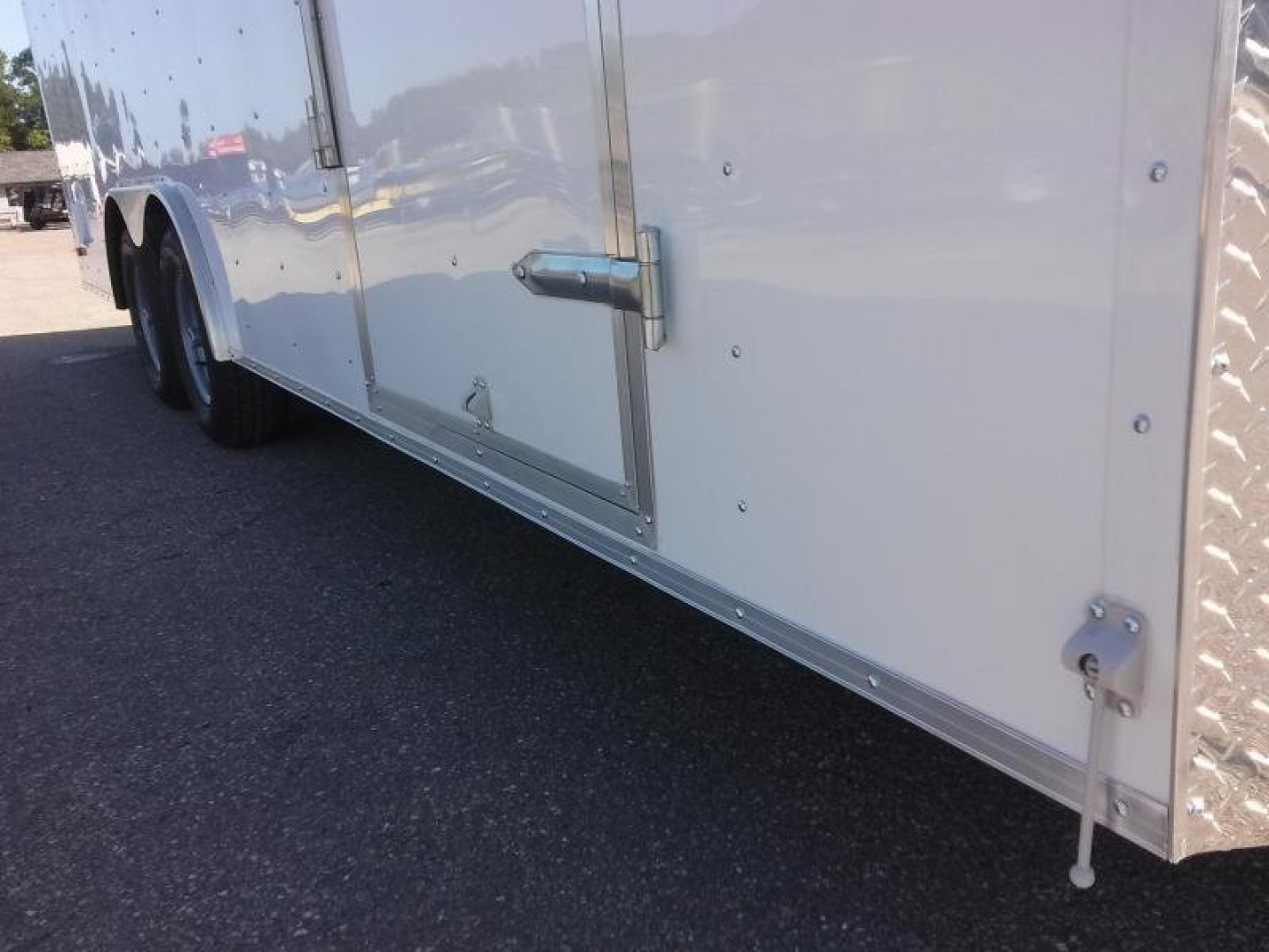 New GANS8520TA3 CARGO MATE 8.5' X 20' ENCLOSED CARGO TRAILER W/ REAR RAMP DOOR & SIDE DOOR