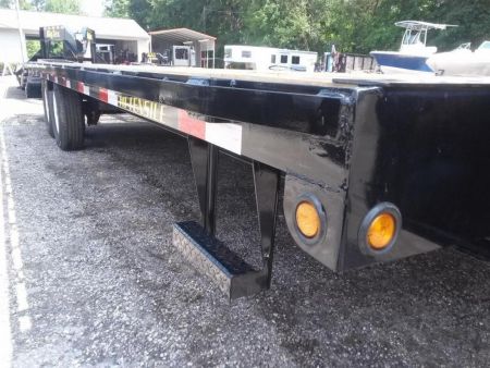 New 14GN-25D5A BIG TEX 8.5' X 25' GOOSENECK FLAT BED W/ 5' FOLD UP RAMPS & FREE SPARE *NON-CDL*