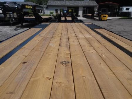 New 14GN-25D5A BIG TEX 8.5' X 25' GOOSENECK FLAT BED W/ 5' FOLD UP RAMPS & FREE SPARE *NON-CDL*