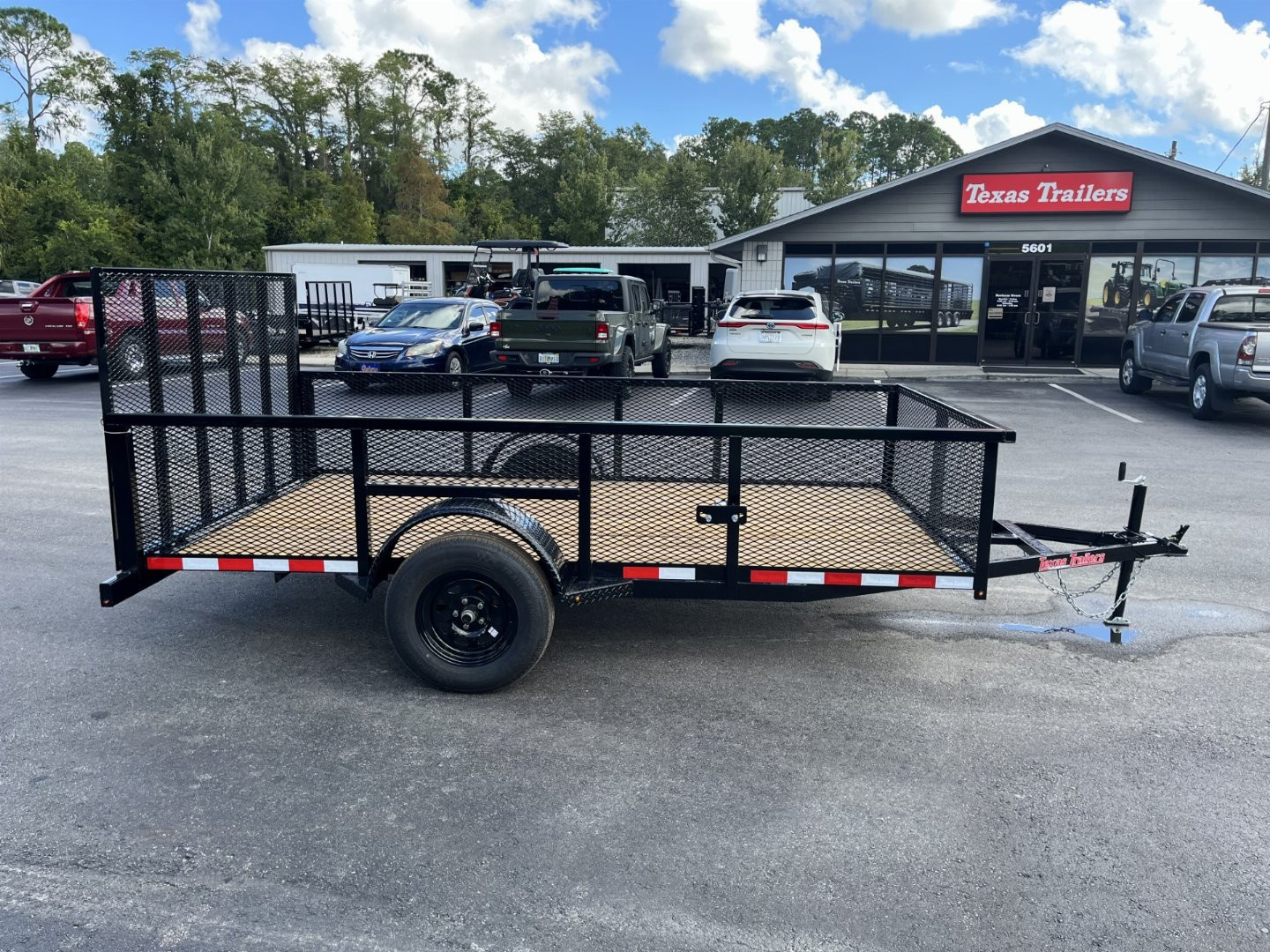 New LM61235 TEXAS TRAILERS 6'4" X 12' LAWN MAINTENANCE TRAILER