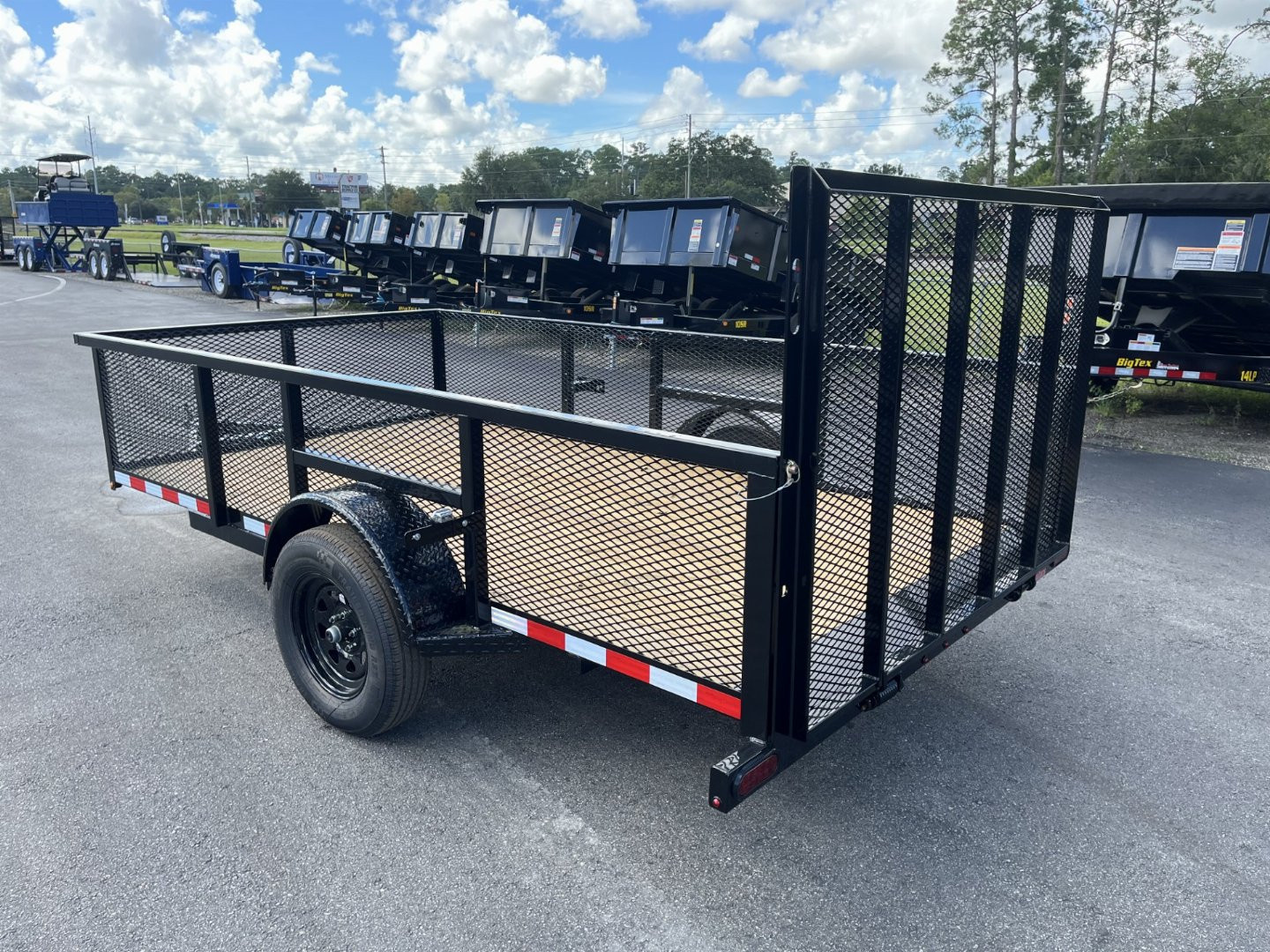 New LM61235 TEXAS TRAILERS 6'4" X 12' LAWN MAINTENANCE TRAILER
