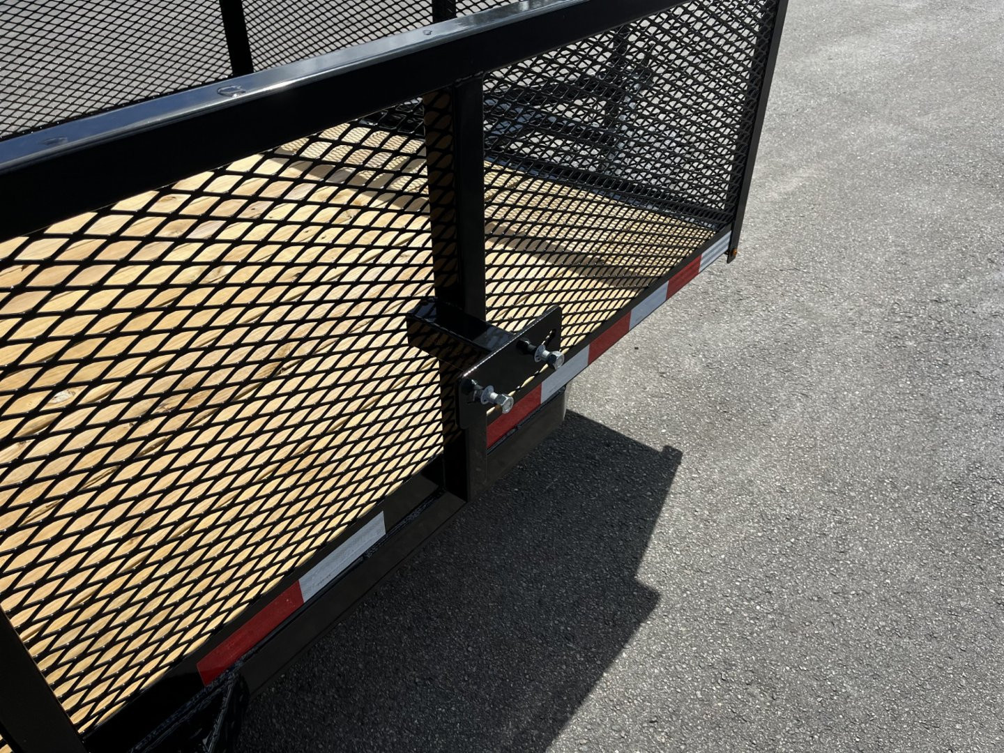 New LM61235 TEXAS TRAILERS 6'4" X 12' LAWN MAINTENANCE TRAILER