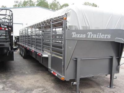 New ST3621G TEXAS TRAILERS 36' GOOSENECK STOCK TRAILER W/ TRIPLE AXLES