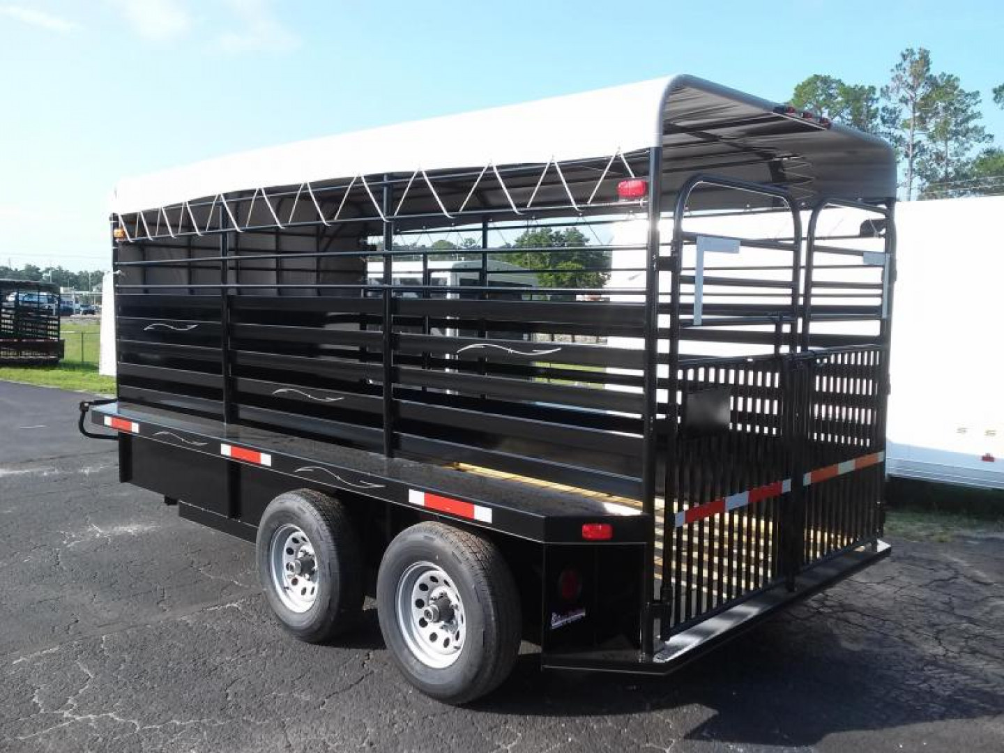New ST1410B TEXAS TRAILERS 14' BUMPER PULL STOCK TRAILER