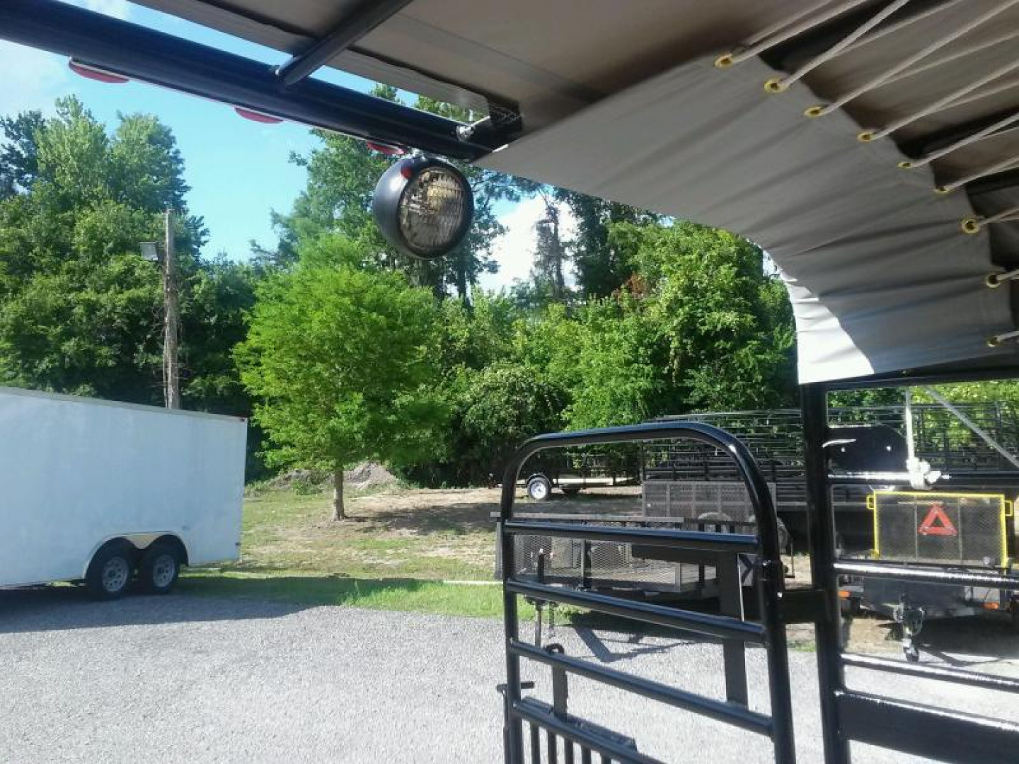 New ST1210G TEXAS TRAILERS 12' GOOSENECK STOCK TRAILER W/ OPEN BULKHEAD